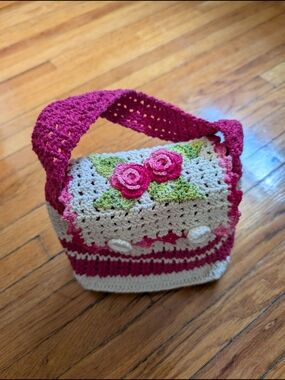 Handmade Crochet Floral Hand Bag - Pink & Cream